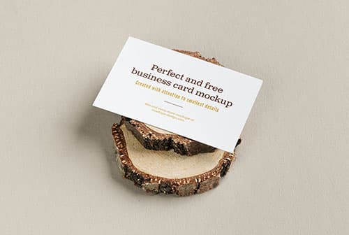 Free business card on wooden trunks mockup